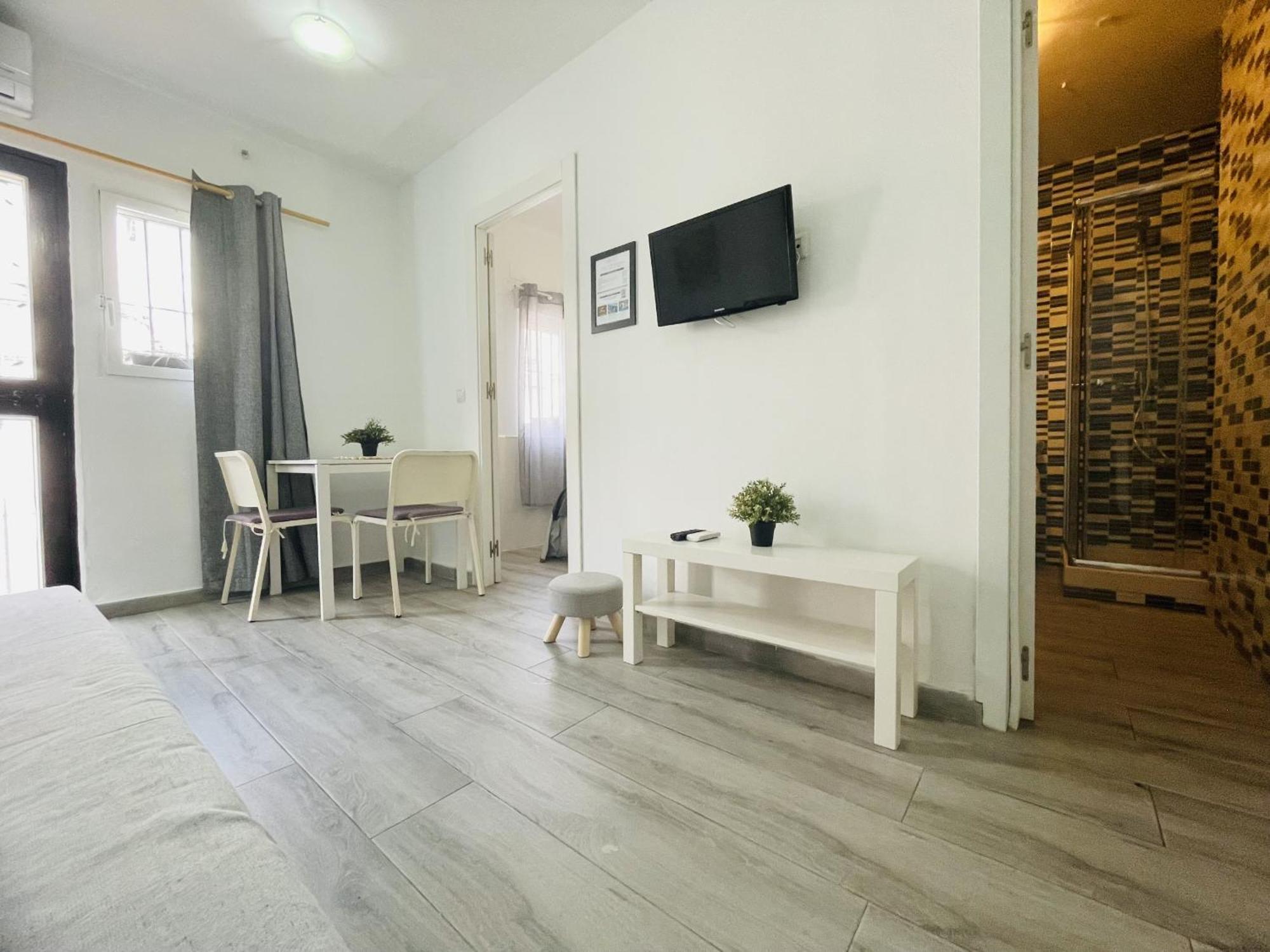 Apartamento Jimena Maro En El Centro De เนร์คา ภายนอก รูปภาพ