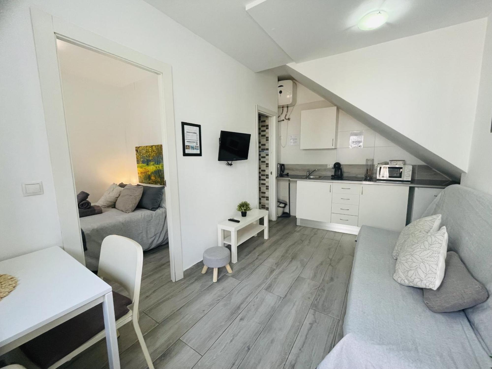 Apartamento Jimena Maro En El Centro De เนร์คา ภายนอก รูปภาพ