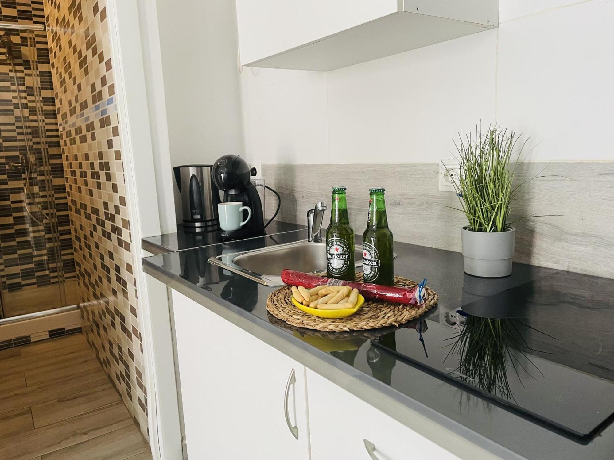 Apartamento Jimena Maro En El Centro De เนร์คา ภายนอก รูปภาพ